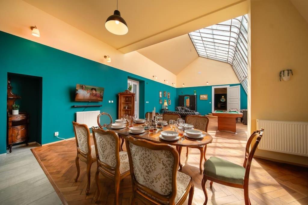 Chateau Charme - Centre Апартаменты *